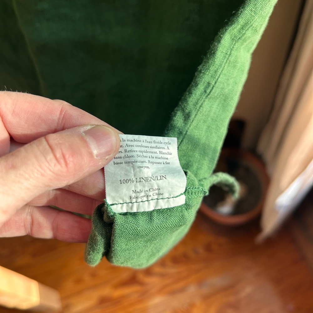 Green Linen Boxy Blouse by Grae Cove - Picture 3 of 5